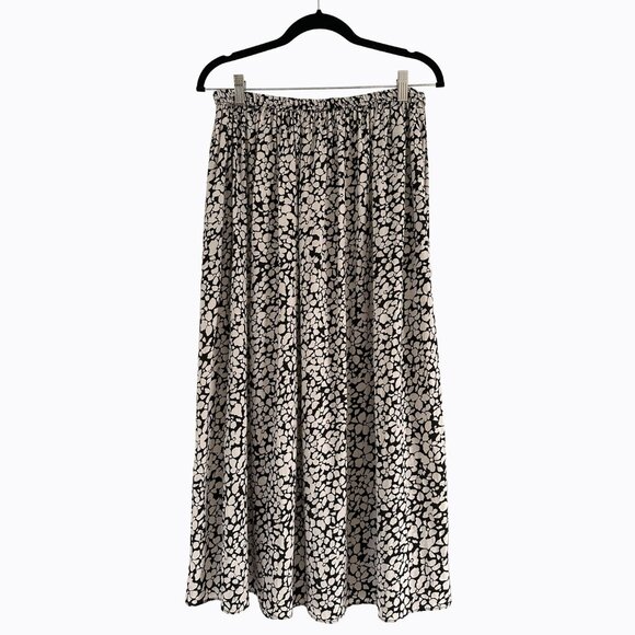 T Tahari Everyday Pull-On Flowy Skirt SzM Black Cream Floral Print Elastic Waist - Picture 2 of 7
